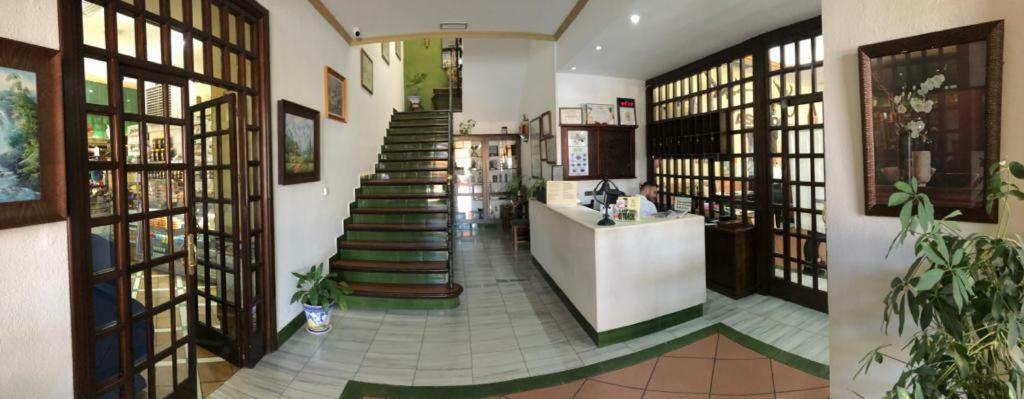 Hotel La Yedra Antequera Exterior photo